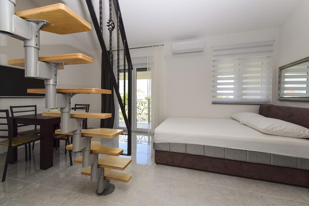 Apartament Mary Rose Vodice Zewnętrze zdjęcie