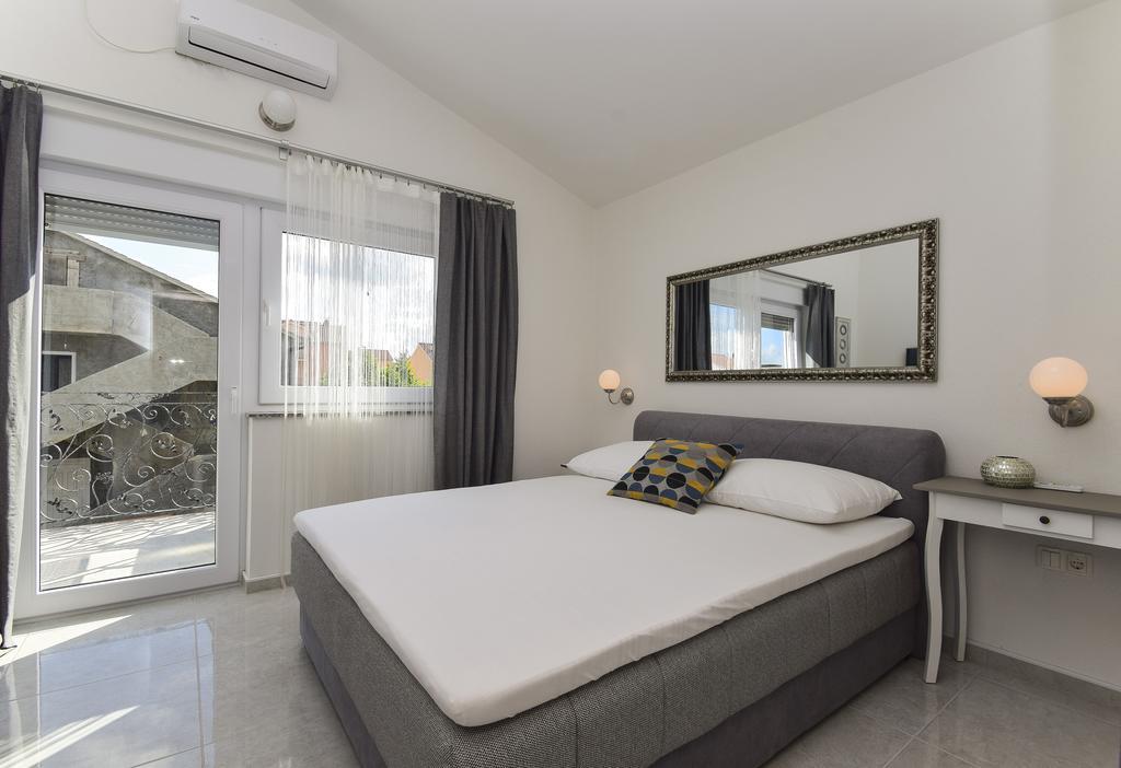 Apartament Mary Rose Vodice Zewnętrze zdjęcie